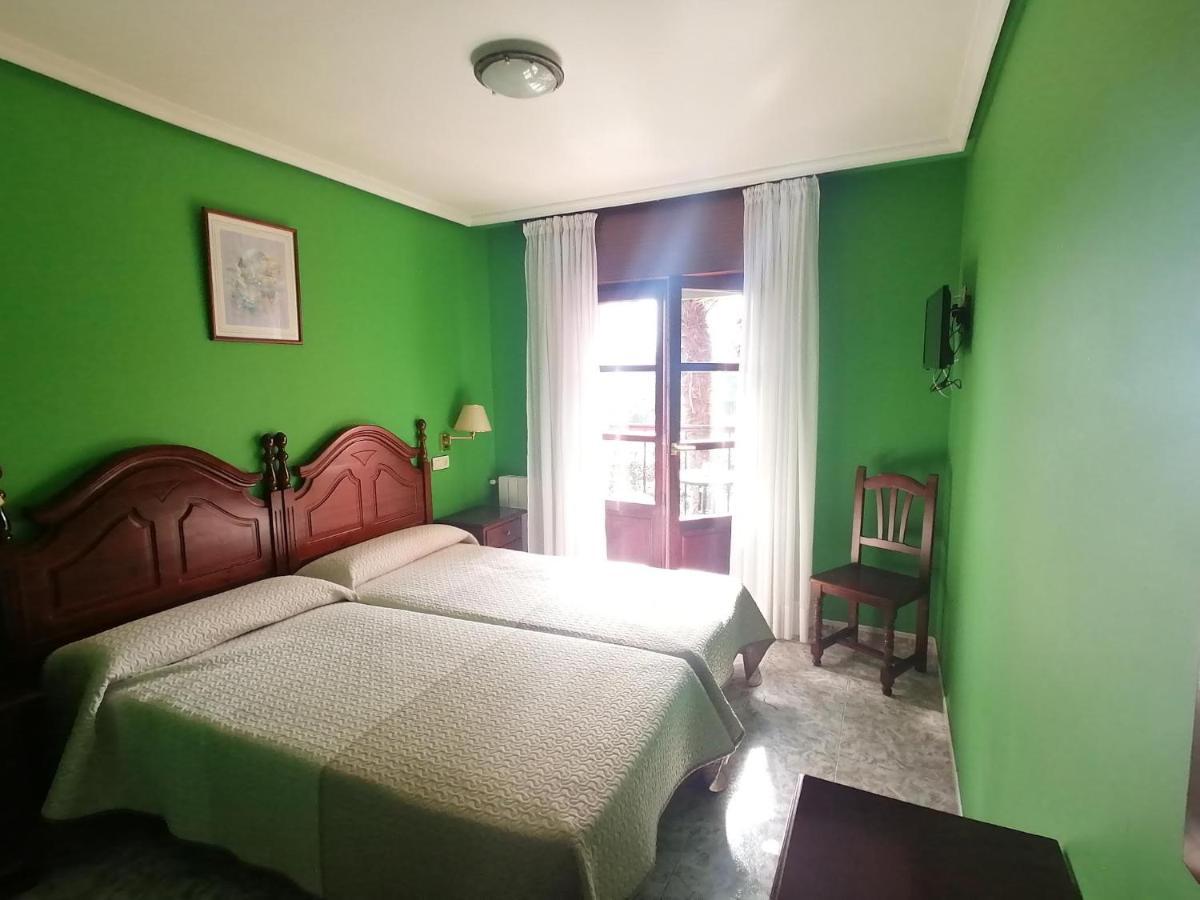 Hotel Las Palmeras Celorio  Buitenkant foto