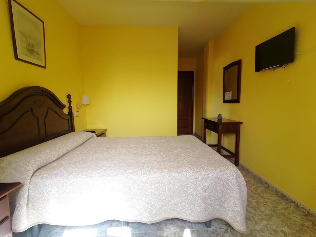 Hotel Las Palmeras Celorio  Buitenkant foto