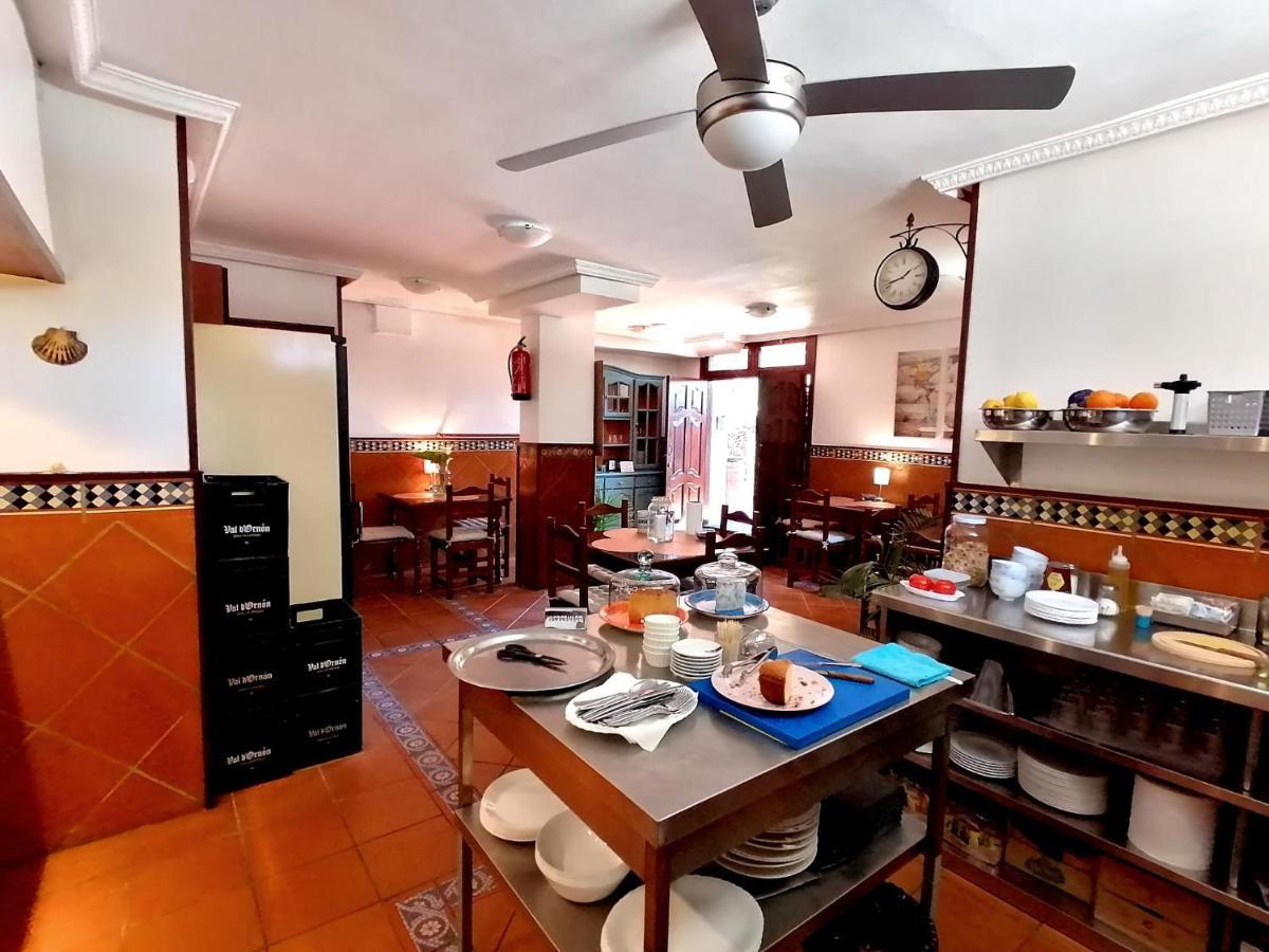 Hotel Las Palmeras Celorio  Buitenkant foto